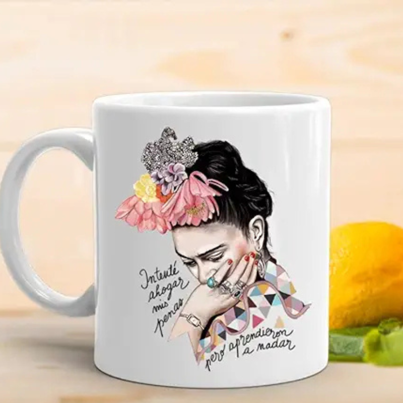 Taza con arte de Frida Kahlo